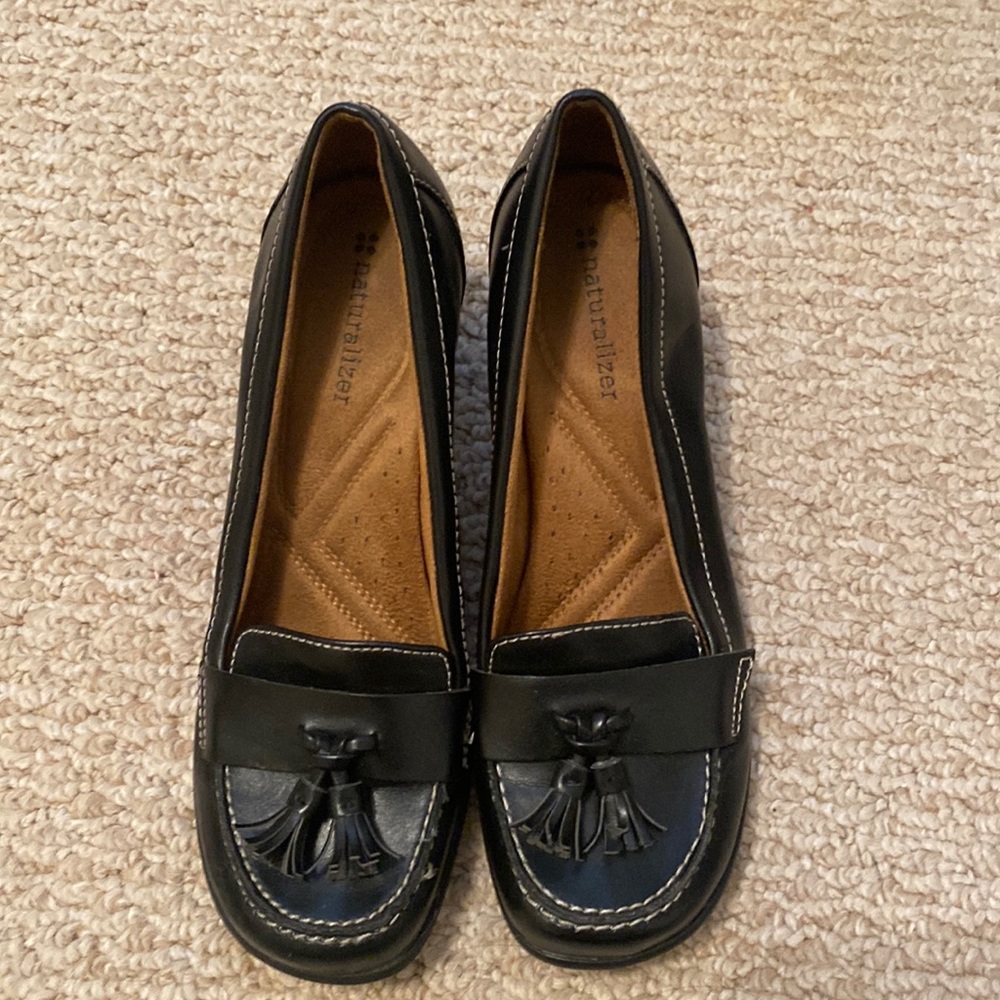 Naturalizer chunky heel loafers heels black size 7 black